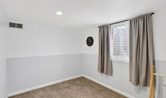 1032 Kingsbury St, Belle Fourche, SD 57717