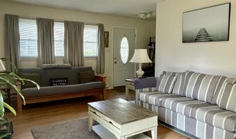 7 S Seas Ct, Barnegat, NJ 08005