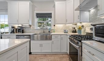 4 HARPOON Dr, Barnegat, NJ 08005