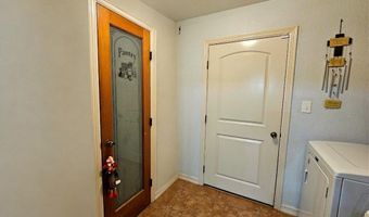 916- B Bronstad Dr, Andrews, TX 79714