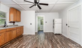 1224 Hollywood Ter, Albemarle, NC 28001