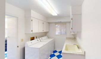 801 BROOKHAVEN Dr, Brookings, OR 97415