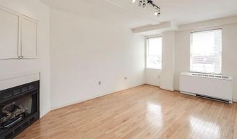 815 KING St 5B, Alexandria, VA 22314