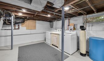 617 E 9th St, Auburn, IN 46706