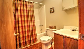 198 HOODS POINT Rd, Basye, VA 22810