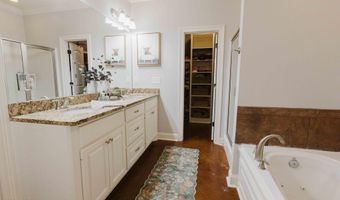 212 Bream Pond Ln, Brandon, MS 39047