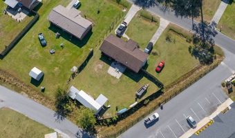 655 Beach Rd, Baxley, GA 31513