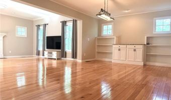 1060 Crabapple Trce, Alpharetta, GA 30004