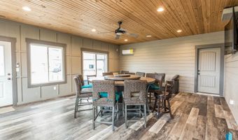 2824 E Sunflower Cir, Brandon, SD 57005