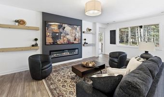 5244 Yorktown Ct NE, Alexandria, MN 56308