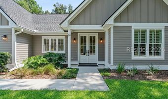 24 Alumni Rd, Beaufort, SC 29907