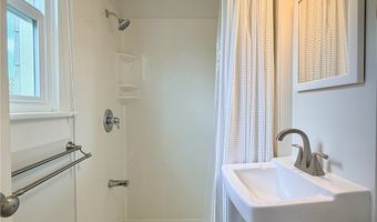 2013 Kakela Dr Back Right, Honolulu, HI 96822