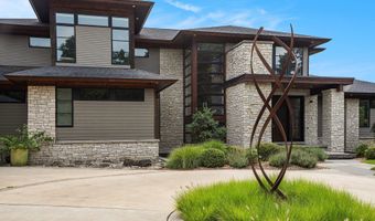 307 Windy Crest Dr, Ann Arbor, MI 48105