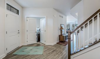 3075 N Spurway Dr, Ann Arbor, MI 48105