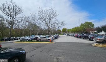 4600 S FOUR MILE RUN Dr 207, Arlington, VA 22204