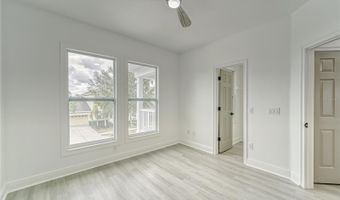 5718 SEA TURTLE Pl, Apollo Beach, FL 33572