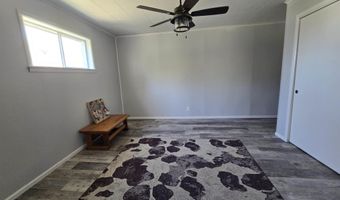 1800 White Dr, Batesville, AR 72501