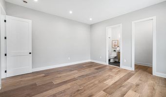 8525 RALEIGH Ave, Annandale, VA 22003
