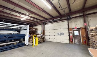 10 Denlar Dr, Chester, CT 06412