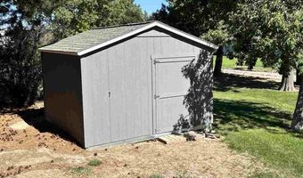 105 E 13TH St, Bayard, NE 69334