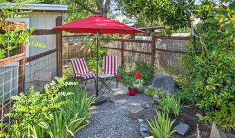 111 Nursery St, Ashland, OR 97520