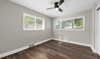 7346 Canton Ave, Allenton, MO 63130