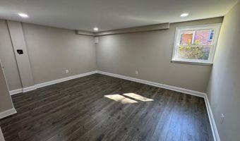 5612 NAMAKAGAN Rd, Bethesda, MD 20816