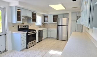44 Linwood Ave, Andover, NJ 07801