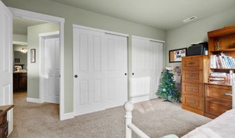 21281 Bellflower Pl, Bend, OR 97702