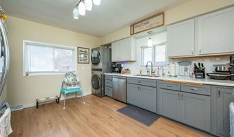 707 Butler St, Ackley, IA 50601