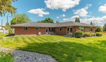 17 N 7th St, Almira, WA 99103