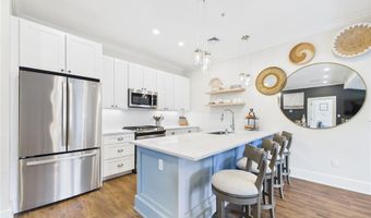 20 E Bowery St 3B, Newport, RI 02840