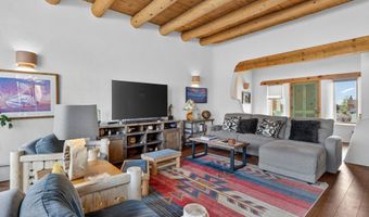 11 Los Altos, Arroyo Seco, NM 87514