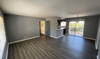 4800 Williamsburg Ln 216, La Mesa, CA 91942