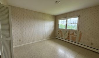 54 Pine Ledge Rd, Bangor, ME 04401