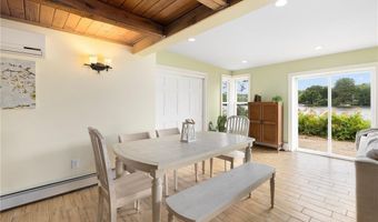 25 Willow Dr, Hopkinton, RI 02832
