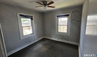 7 Horace St, Bridgeport, CT 06610