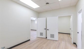 317 N Willis St Suite 4, Abilene, TX 79603