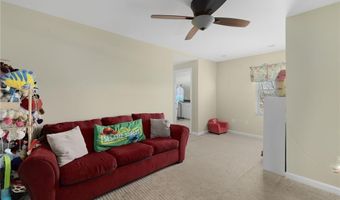 136 Corporate Pl, Middletown, RI 02842