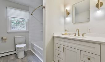 9 Edinburgh Dr, Bedford, NH 03110