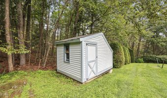 337 Captain Whitney Rd, Becket, MA 01223