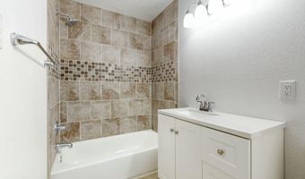 1024 ESPEJO St NE, Albuquerque, NM 87112