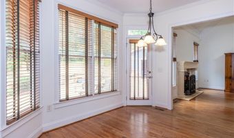 105 Stonewood Trl, Ball Ground, GA 30107