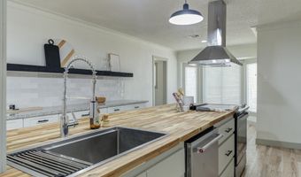 5701 75th St, Lubbock, TX 79424