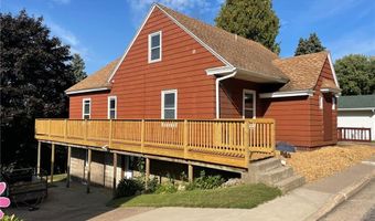 1004 S 2nd St, Alma, WI 54610