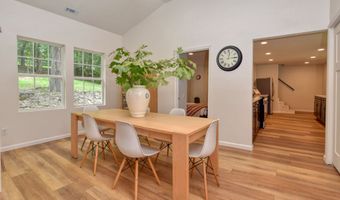 835 N Woodland Cir, Bloomfield, IN 47424