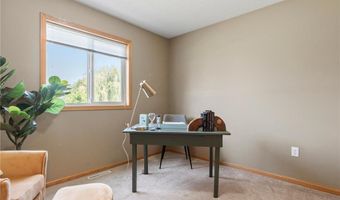 1126 Benjamin Dr, Alexandria, MN 56308