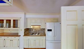 512 Raymond Dr, Arapahoe, NC 28510