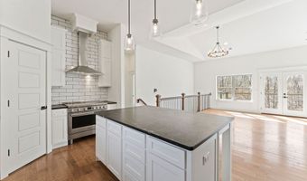 11 Pagham Ln, Bella Vista, AR 72714