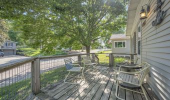 156 Linden Dr, Arnolds Park, IA 51360